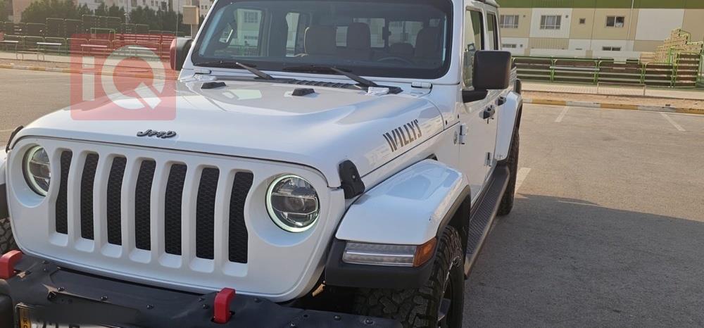 جيب جلاديتور